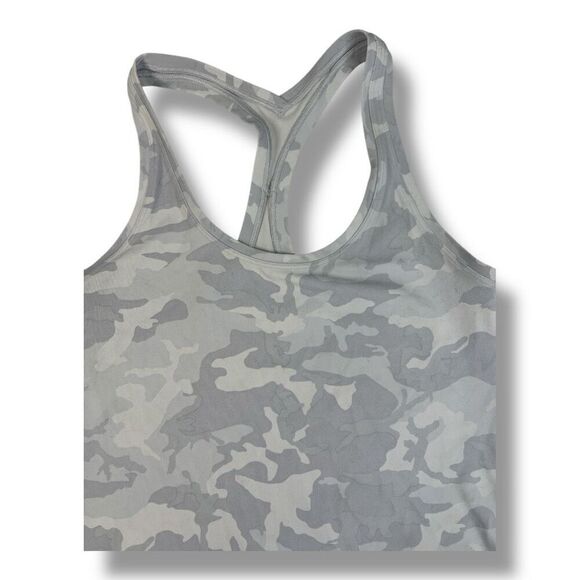 Lululemon Nulu Razorback Camo Tank Top Size Small - Picture 2 of 5